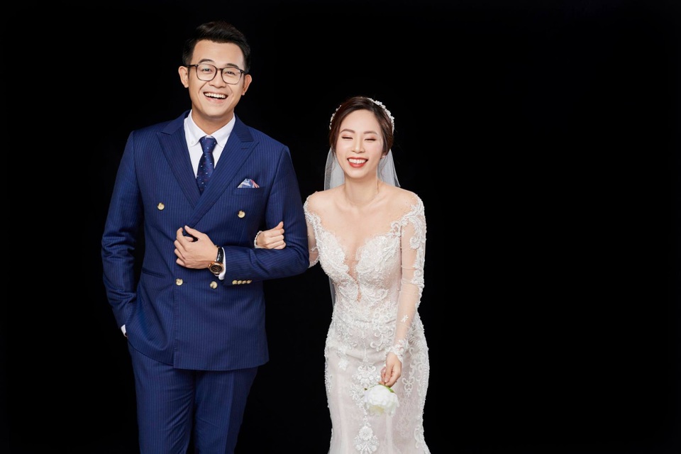 MC “Chúng tôi là chiến sĩ” kể chuyện tình trong bộ ảnh cưới ngọt ngào - 9 MC “Chúng tôi là chiến sĩ” kể chuyện tình trong bộ ảnh cưới ngọt ngào - 9