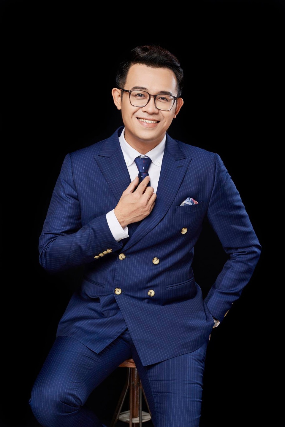 MC “Chúng tôi là chiến sĩ” kể chuyện tình trong bộ ảnh cưới ngọt ngào - 8 MC “Chúng tôi là chiến sĩ” kể chuyện tình trong bộ ảnh cưới ngọt ngào - 8