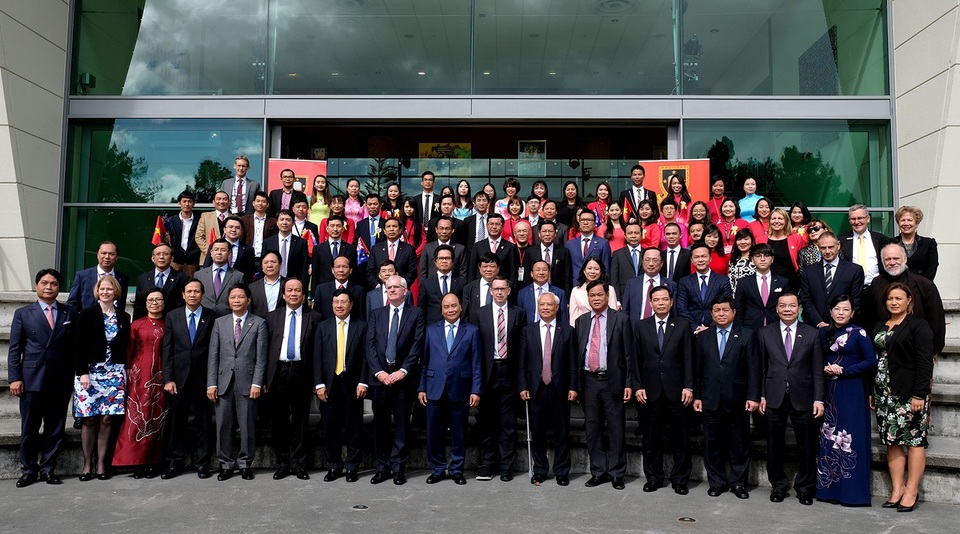 Thủ tướng đối thoại với sinh viên Đại học Waikato - 3 Thủ tướng đối thoại với sinh viên Đại học Waikato - 3