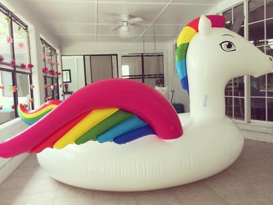 “Dở khóc dở cười” với những thứ nhận được sau khi mua hàng online - 3 Thêm một trường hợp người dùng nhận được món đồ chơi trẻ em trong bồn tắm nhưng với kích thước ... khó đỡ