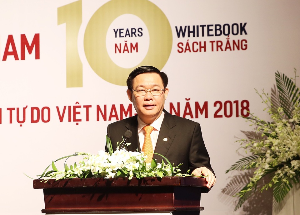Phó Thủ tướng: Việt Nam là đất nước thực sự cởi mở, tràn đầy cơ hội đầu tư! - 1 Phó Thủ tướng Vương Đình Huệ tại buổi công bố Sách Trắng