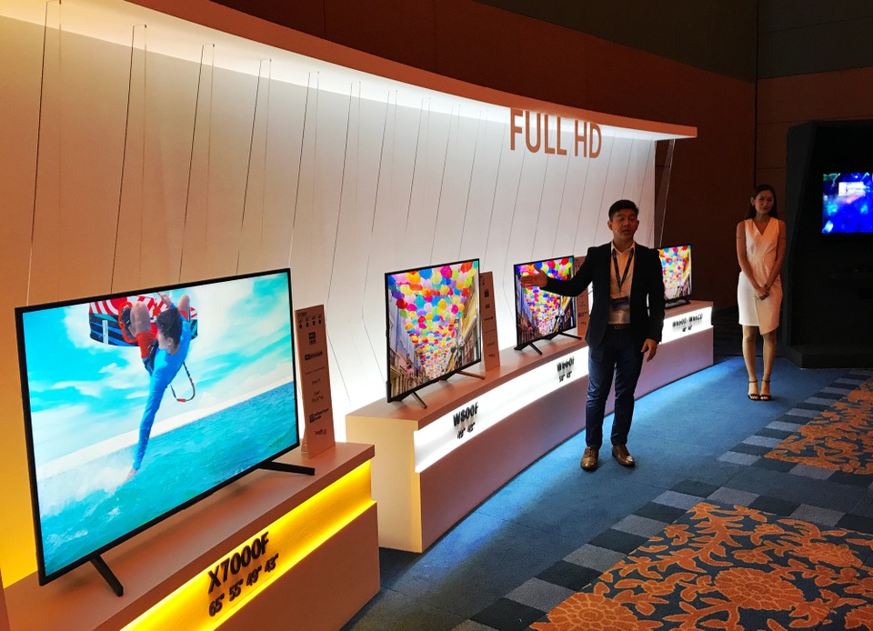 Sony nâng cấp phân khúc tầm trung với các dòng TV BRAVIA 2018 mới ra mắt - 8 Sony mang đến nhiều nâng cấp cho dòng TV Full HD để tăng tính cạnh tranh trong phân khúc tầm trung, giá rẻ.