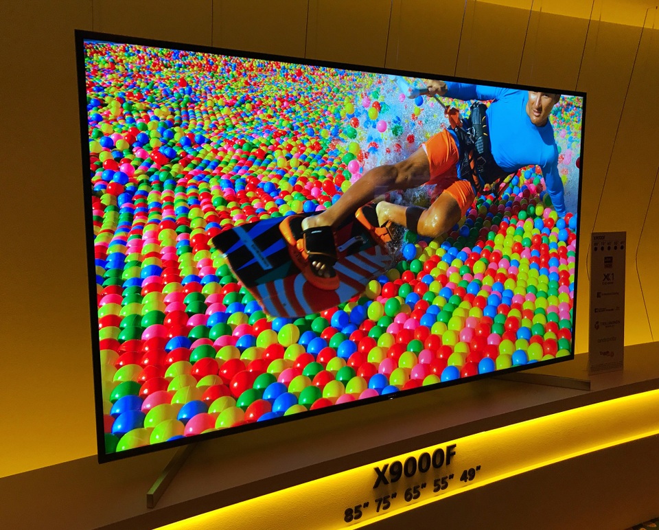 Sony nâng cấp phân khúc tầm trung với các dòng TV BRAVIA 2018 mới ra mắt - 2 Trải nghiệm thực tế Bravia X9000F cho thấy chất lượng hình ảnh, màu sắc, đặc biệt là ở chế độ HDR được cải thiện hơn rõ rệt.