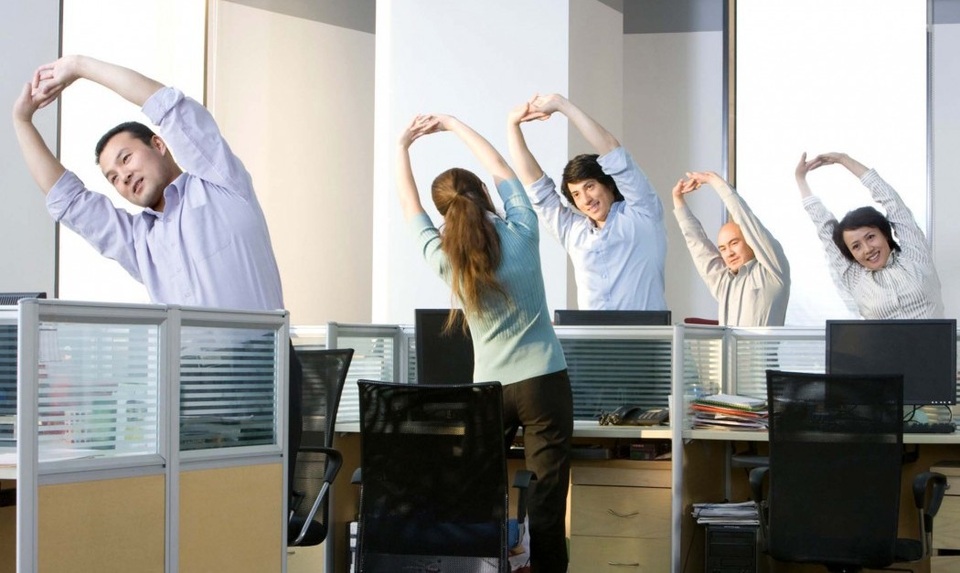 Khốn khổ vì căn bệnh “Đứng ngồi không yên sau tết” - 2