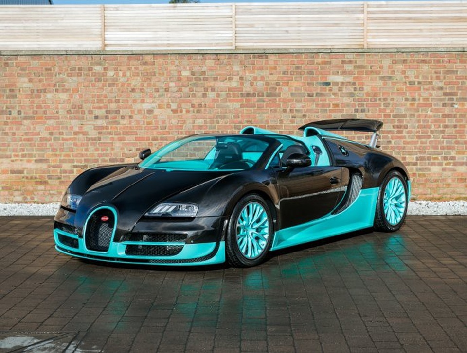 Chiêm ngưỡng chiếc Bugatti Veyron Grand Sport Vitesse phiên bản độ đặc biệt ‘Tiffany Edition’ - 1 Chiêm ngưỡng chiếc Bugatti Veyron Grand Sport Vitesse phiên bản độ đặc biệt ‘Tiffany Edition’ - 1