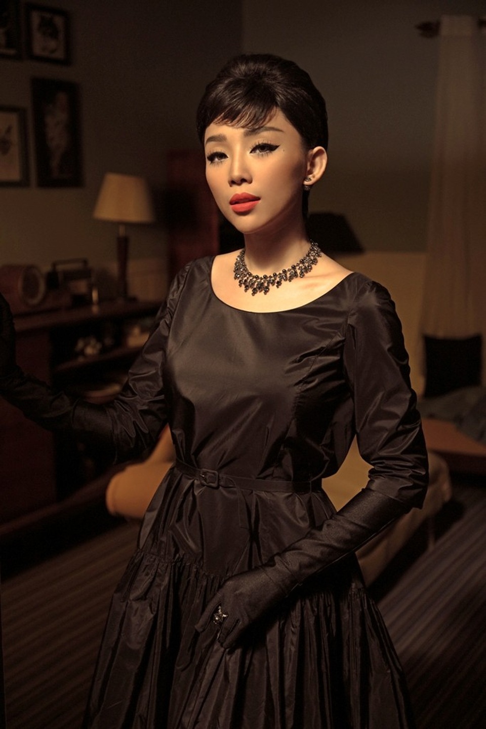 Tóc Tiên: “Tôi “tiết chế” sự sexy vì sợ khán giả “bội thực” - 3 Tóc Tiên đã kín đáo đến bất ngờ...