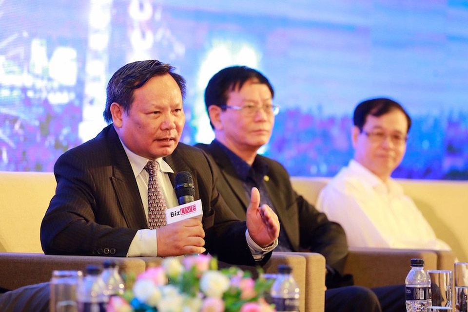 Đại diện 4 bộ đăng đàn gỡ vướng cho... "đứa con lai" - 2 Ở góc độ địa phương, ông Nguyễn Mạnh Cường, Giám đốc Sở Xây dựng tỉnh Quảng Ninh khẳng định du khách đang rất chuộng condotel.
