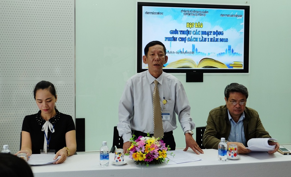 Đà Nẵng lần đầu có phiên chợ “Sách của bạn” - 1 Thư viện khoa học tổng hợp TP. Đà Nẵng họp báo phiên chợ sách do Thư viện tổ chức sẽ diễn ra từ 22/3 - 25/3 tới và sẽ tổ chức định kỳ hàng quý trong năm 2018