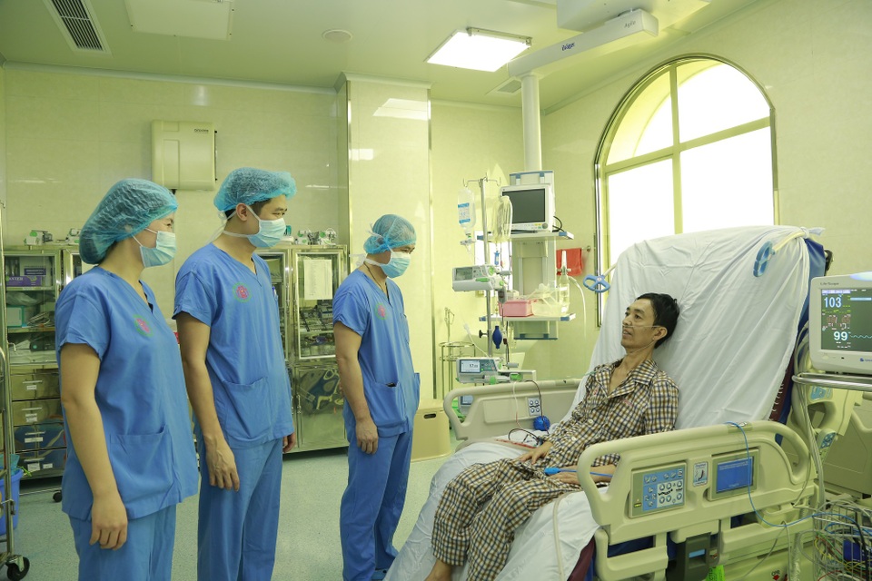 Lần đầu tiên Việt Nam thành công ca ghép phổi từ người cho chết não - 3 Lần đầu tiên Việt Nam thành công ca ghép phổi từ người cho chết não - 3