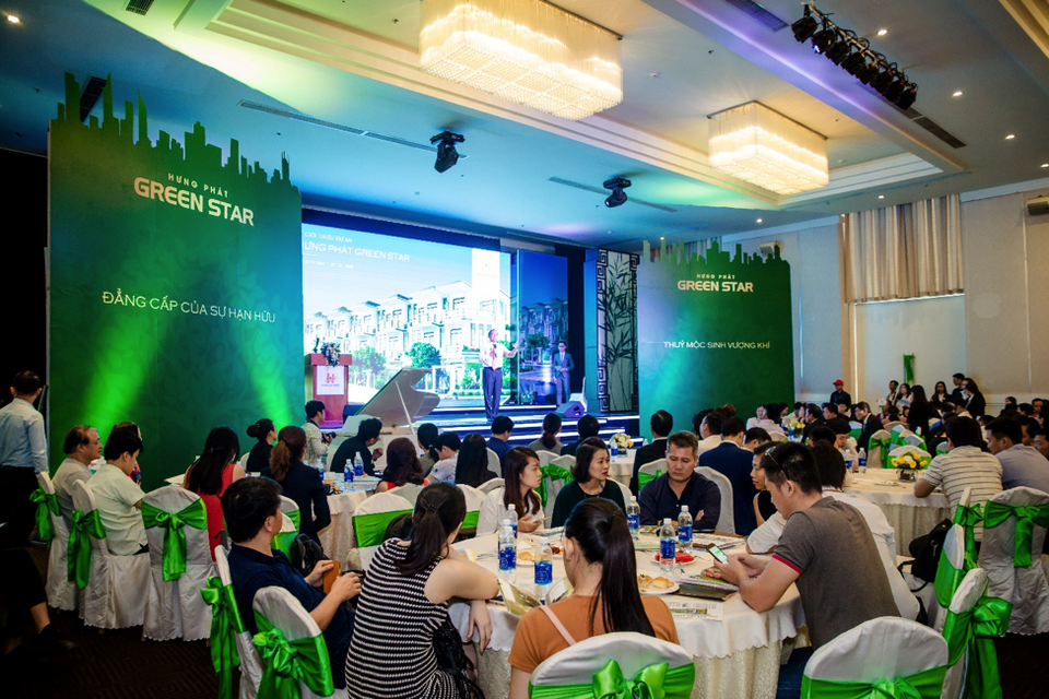 Thị trường bất động sản khu Nam sẽ diễn biến ra sao trong năm Mậu Tuất? - 2 Dự án căn hộ Hưng Phát Green Star trước đó của Hưng Lộc Phát thu hút hàng trăm khách hàng tham dự