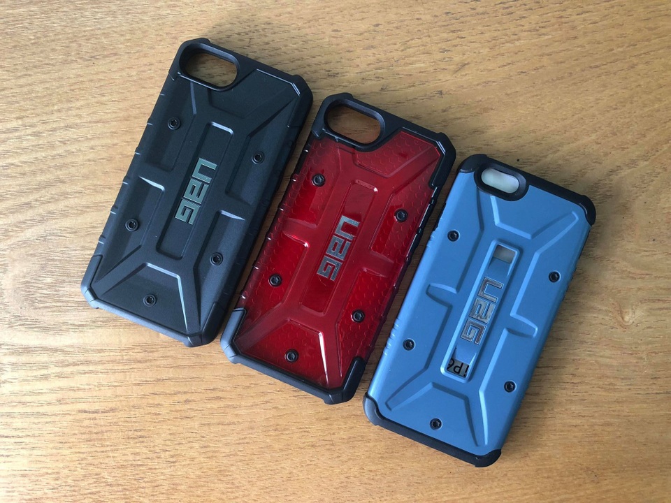 Hàng thật màu đen, còn lại là hàng nhái