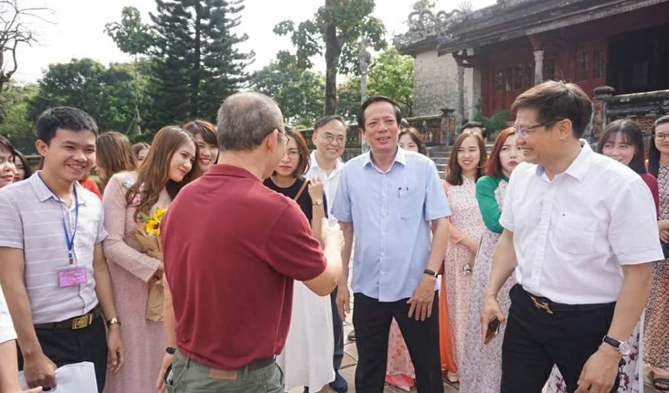 HLV Park Hang Seo thích thú tham quan Đại Nội Huế - 6 HLV Park Hang Seo thích thú tham quan Đại Nội Huế - 6