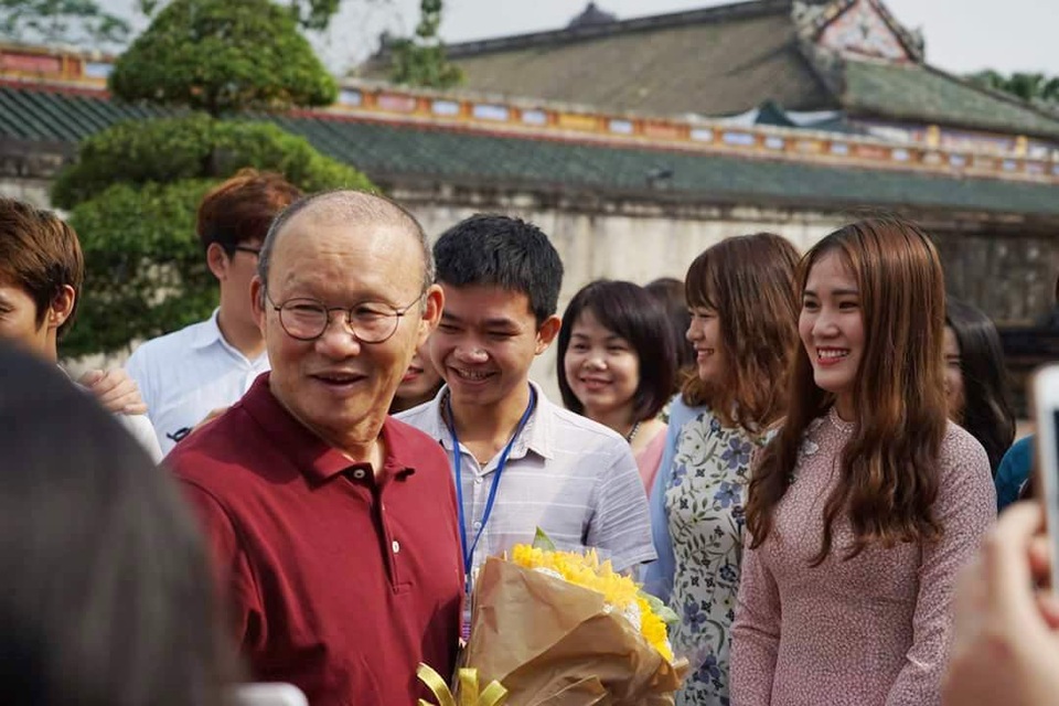 HLV Park Hang Seo thích thú tham quan Đại Nội Huế - 5 HLV Park Hang Seo thích thú tham quan Đại Nội Huế - 5