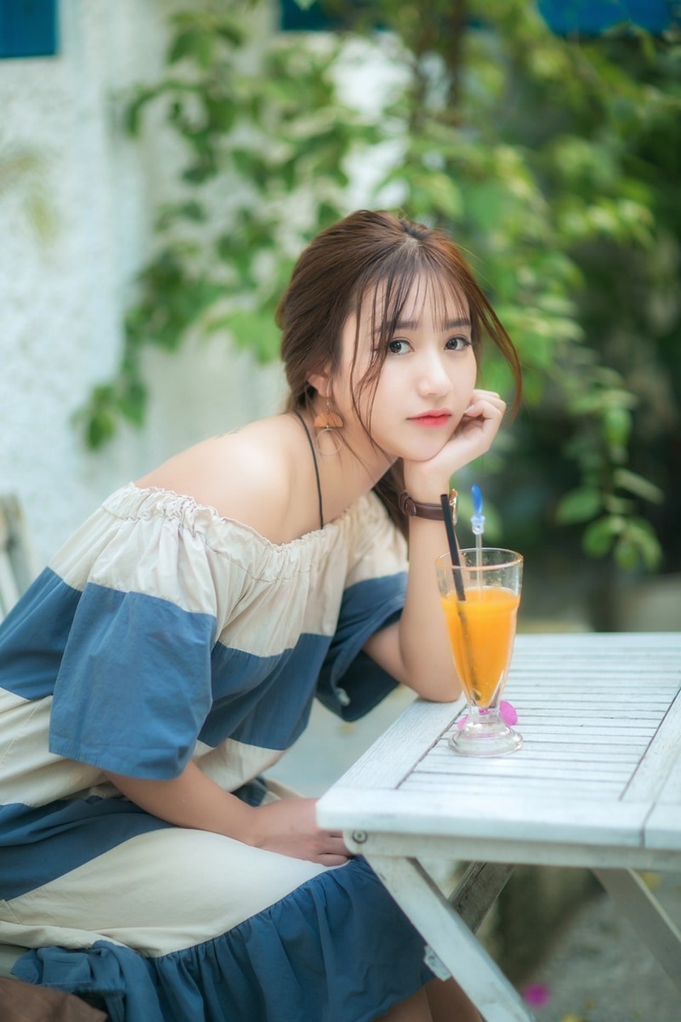 Thiếu nữ Nam Định “gây thương nhớ” với nụ cười toả nắng - 5 Cô gái này cũng quan niệm rằng người phụ nữ hiện đại cần có bản lĩnh để vượt qua những khó khăn cũng như cám dỗ của cuộc sống, quan trọng hơn hết phải tin tưởng vào khả năng của bản thân.