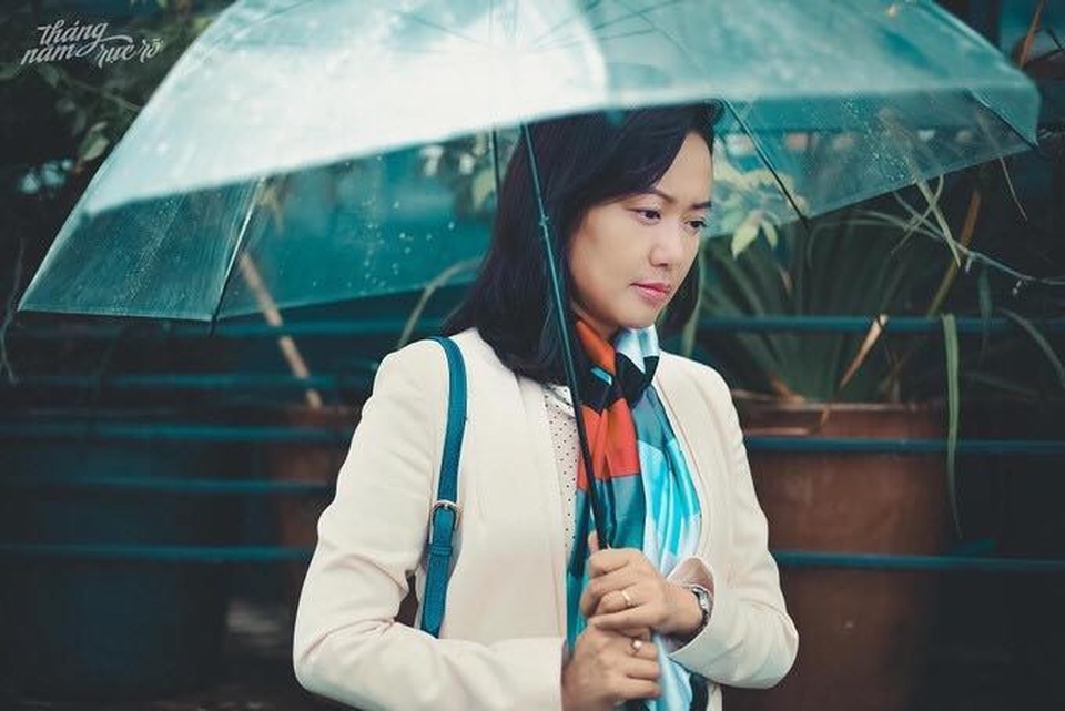 Diễn viên Hồng Ánh: “Mẹ chồng là “fan cứng” của tôi” - 2 Với vai diễn chính đầu tiên trong phim điện ảnh đương thời khi đã bước qua tuổi 40 cũng đã mang lại nhiều thú vị và bất ngờ cho khán giả từng yêu thích Hồng Ánh.