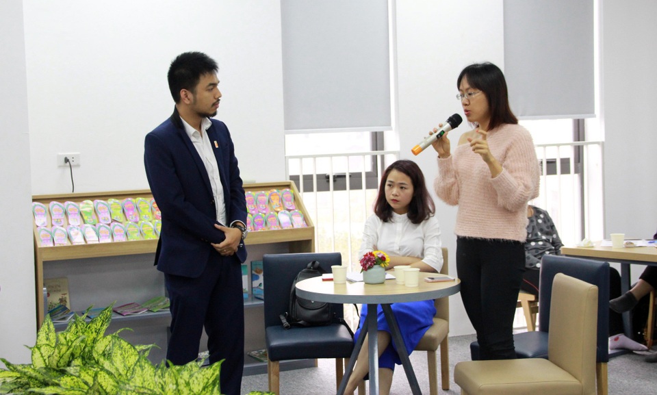 Để học sinh say mê học tập: Đó là nghệ thuật - 2 Thạc sĩ Hoàng Anh Đức và phụ huynh trao đổi tại hội thảo