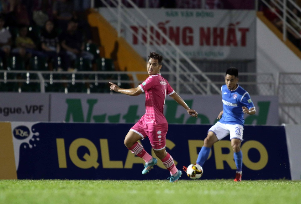 Than Quảng Ninh ngược dòng đánh bại Sài Gòn FC - 5 Đội bóng vùng mỏ ghi 2 bàn trong hiệp 2, để lật ngược thế cờ