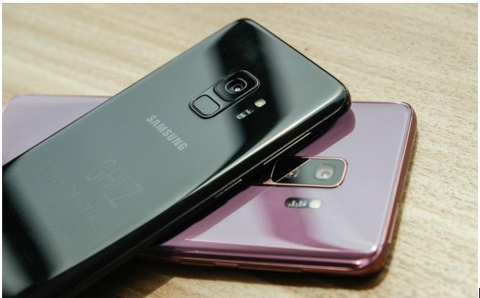 Galaxy S9/S9+ phiên bản đen và tím chính thức được bán tại Thế Giới Di Động - 2 Trong khi màu đen là biểu tượng cho sự đơn giản, thì tím Lilac lại mang một luồng gió mới đem lại sự phong phú cho bộ sưu tập màu sắc của S9/S9+