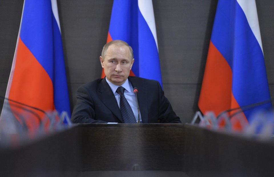 Những điều thú vị về Tổng thống Putin - 11
Theo Báo cáo thu nhập cá nhân đệ trình Ủy ban bầu cử trung ương Nga hồi tháng trước, ông Putin cho biết, ông thu nhập hơn 38,5 triệu rúp Nga (tương đương với 675.000 USD) trong 6 năm qua. Đây là con số bao gồm tiền lương tổng thống, lương hưu quân đội và thu nhập từ tiền gửi ngân hàng. (Ảnh: Reuters)