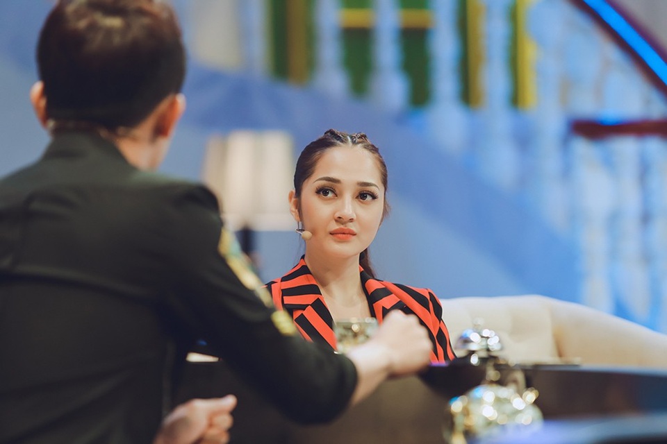 Bố mẹ ly dị vì người thứ 3 khiến Bảo Anh cẩn trọng hơn khi yêu - 4 Bảo Anh chia sẻ về câu chuyện buồn của gia đình.
