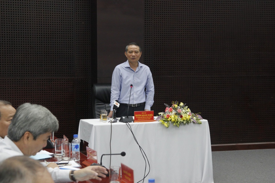 Bí thư Đà Nẵng: “Hình ảnh CSGT đẹp thì chẳng ai muốn vi phạm” - 1 Ông Trương Quang Nghĩa - Bí thư Thành ủy Đà Nẵng chủ trì buổi làm việc với Sở GTVT thành phố ngày 20/3