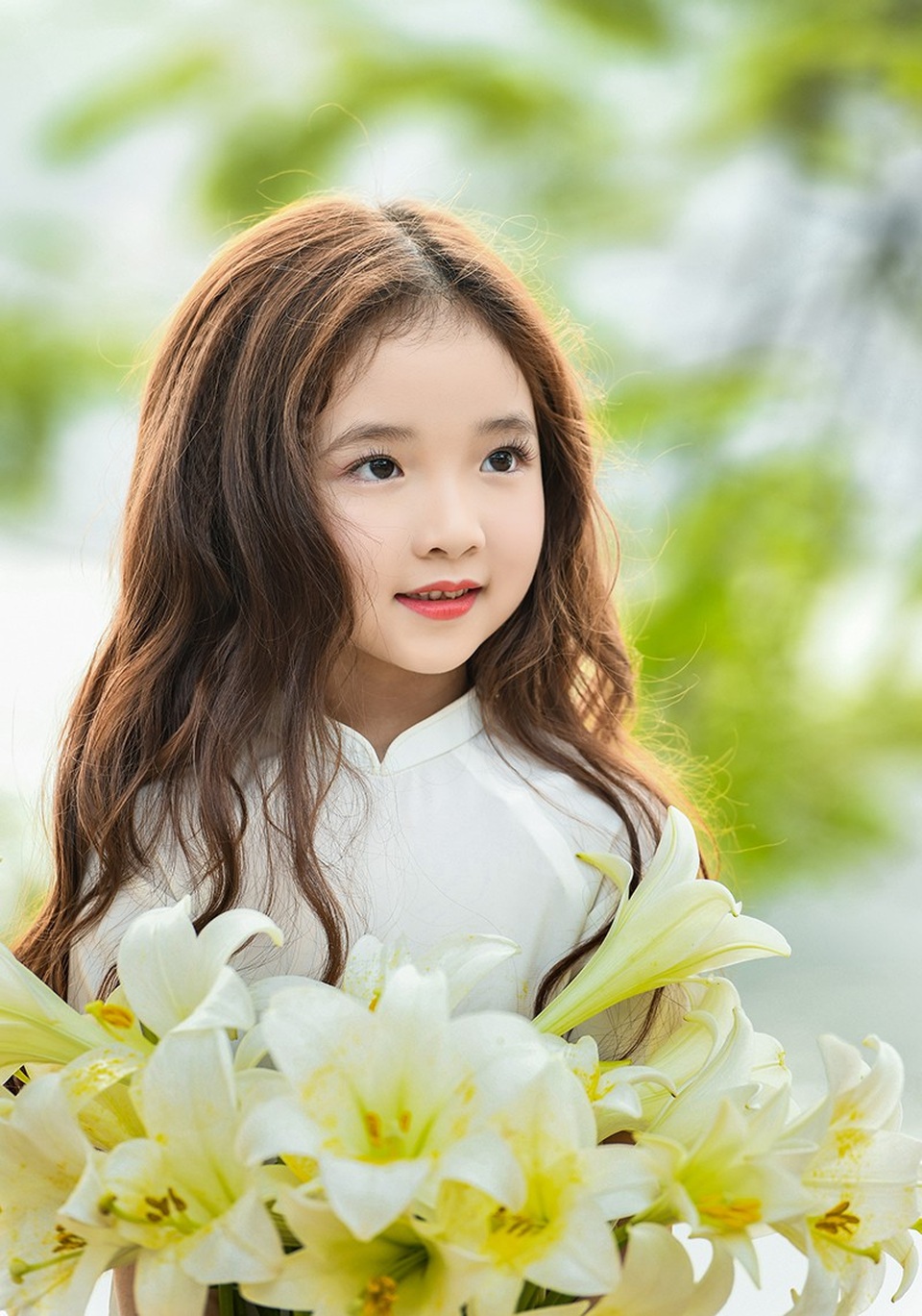 Gặp lại "em bé Hà Nội" xinh như búp bê trên phố mùa thay lá - 2 Gặp lại "em bé Hà Nội" xinh như búp bê trên phố mùa thay lá - 2