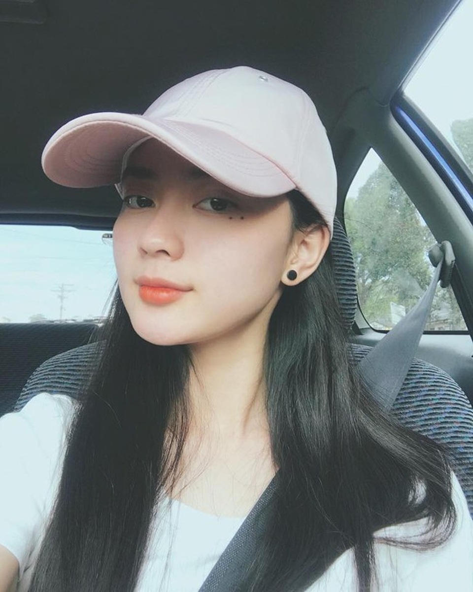 "Hot girl ảnh thẻ" rũ bỏ vẻ ngây thơ, gợi cảm bất ngờ sau 2 năm du học - 15 "Hot girl ảnh thẻ" rũ bỏ vẻ ngây thơ, gợi cảm bất ngờ sau 2 năm du học - 15