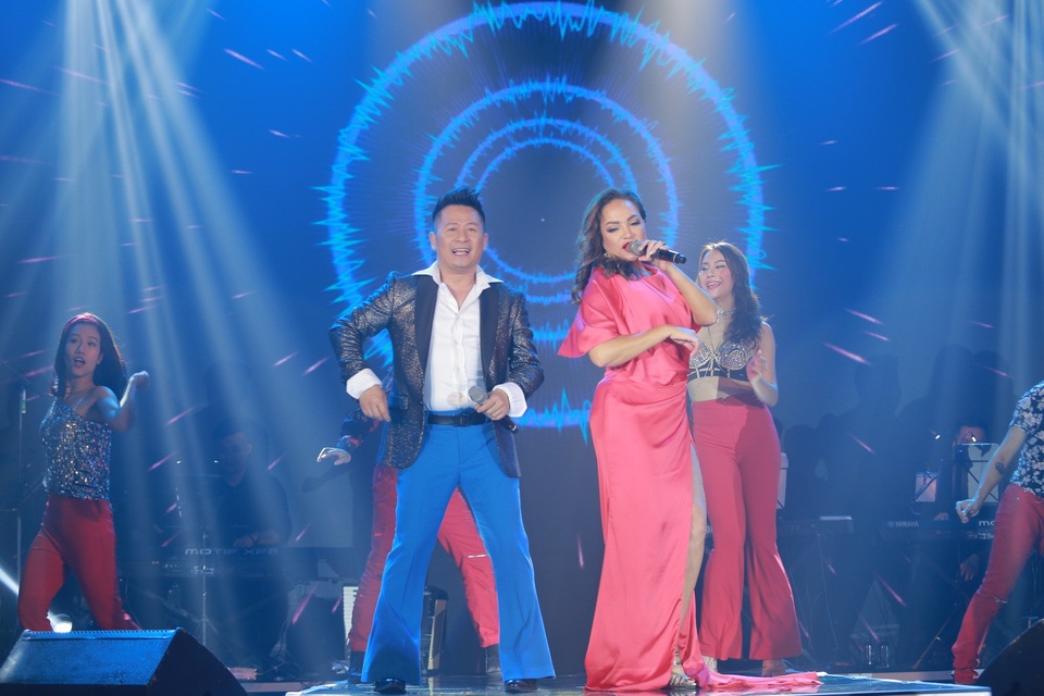 Luxury Concert – I’m In Love 2: Chuyện bây giờ mới kể - 4