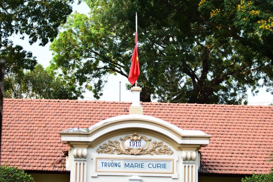 Cả nước treo cờ rủ vĩnh biệt nguyên Thủ tướng Phan Văn Khải - 3 Cả nước treo cờ rủ vĩnh biệt nguyên Thủ tướng Phan Văn Khải - 3