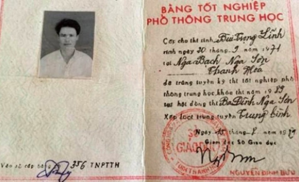 Phó Chủ tịch HĐND xã bị cách chức vì dùng bằng giả - 2 Phó chủ tịch UBND xã Nga Tân cũng bị cách chức vì sử dụng bằng không hợp pháp