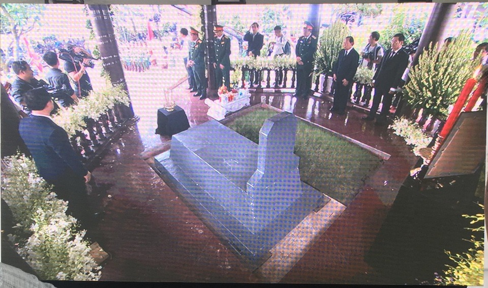 Nguyên Thủ tướng Phan Văn Khải được an táng bên mộ người vợ quá cố - 5 Nguyên Thủ tướng Phan Văn Khải được an táng bên mộ người vợ quá cố - 5