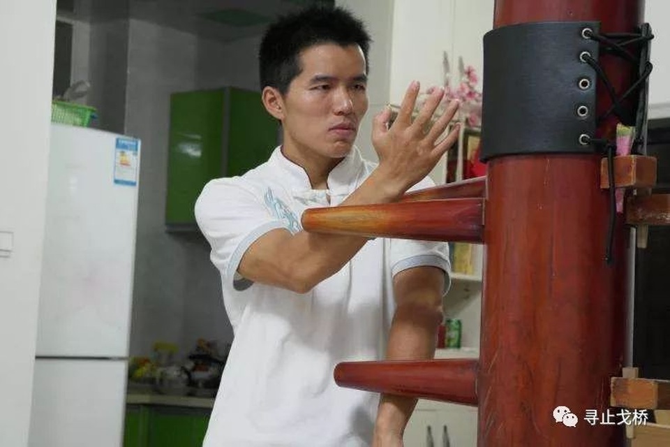 Từ Hiểu Đông dùng “trò bẩn” để hạ cao thủ Vịnh Xuân? - 1 Đinh Hạo đã bị Từ Hiểu Đông chơi bẩn?