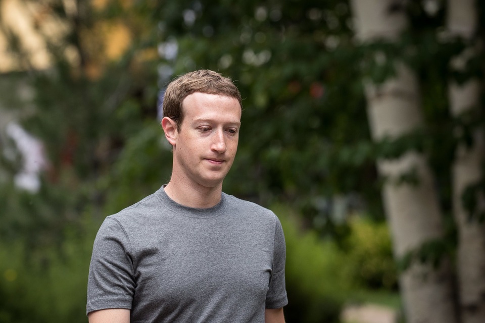 Mark Zuckerberg bị Quốc hội Mỹ triệu tập, nhân viên Facebook hoang mang - 1 Mark Zuckerberg đang đối mặt với nhiều thử thách cùng Facebook.