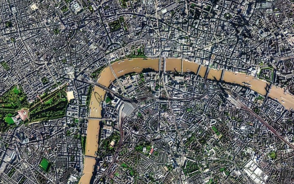 Ngỡ ngàng với những bức ảnh vệ tinh cực kỳ ấn tượng - 5 Ngỡ ngàng với những bức ảnh vệ tinh cực kỳ ấn tượng - 5