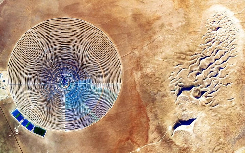 Ngỡ ngàng với những bức ảnh vệ tinh cực kỳ ấn tượng - 8 Ngỡ ngàng với những bức ảnh vệ tinh cực kỳ ấn tượng - 8