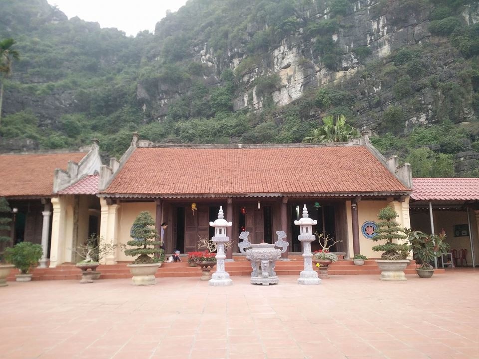 Ngôi chùa cầu duyên hơn 1.000 năm nổi tiếng ở cố đô Hoa Lư - 5 Vẻ đẹp cổ kính của ngôi chùa cầu duyên nổi tiếng khắp Việt Nam.