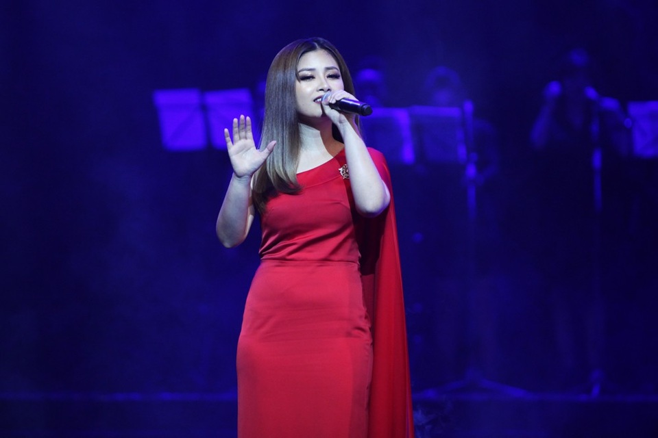 Mỹ Tâm giành cú đúp Ca sĩ của năm và Album của năm - 10 Mỹ Tâm giành cú đúp Ca sĩ của năm và Album của năm - 10