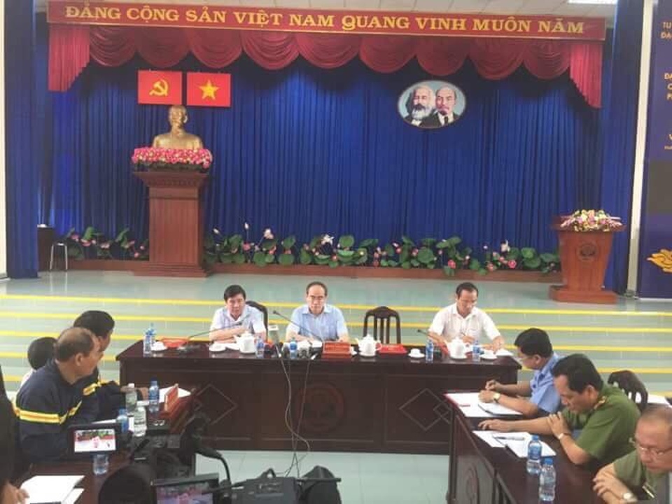 Họp báo vụ cháy 13 người chết: Cửa ngăn cháy bị... chèn đá! - 3 Họp báo vụ cháy 13 người chết: Cửa ngăn cháy bị... chèn đá! - 3