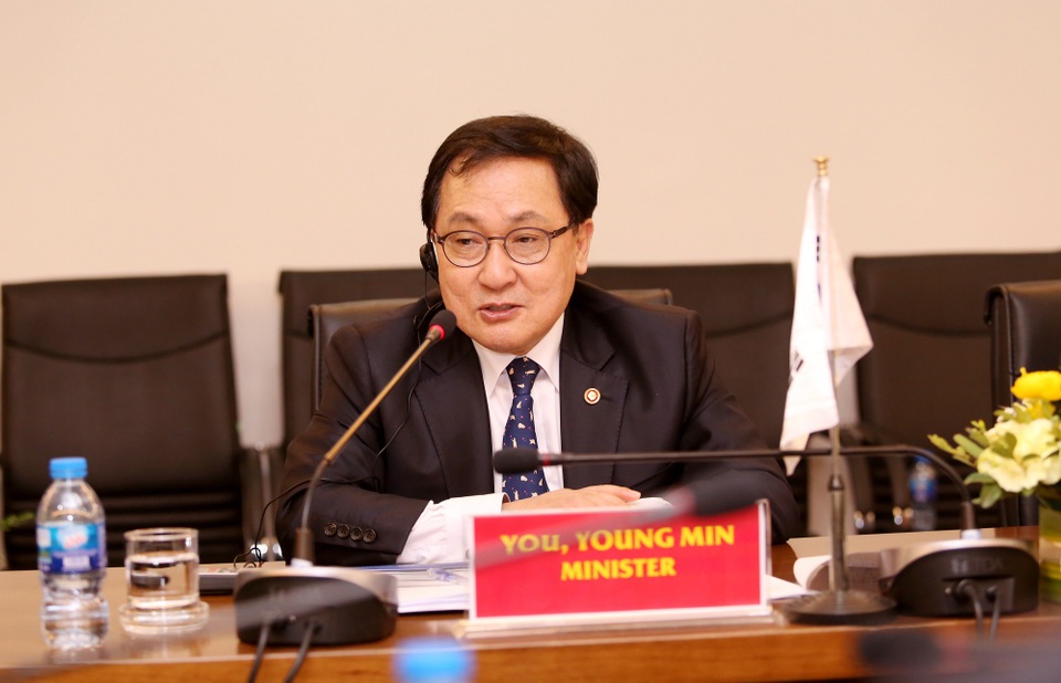 Thúc đẩy hợp tác khoa học và công nghệ Việt Nam – Hàn Quốc - 2
Bộ trưởng Bộ Khoa học và Công nghệ thông tin Hàn Quốc You Young Min.