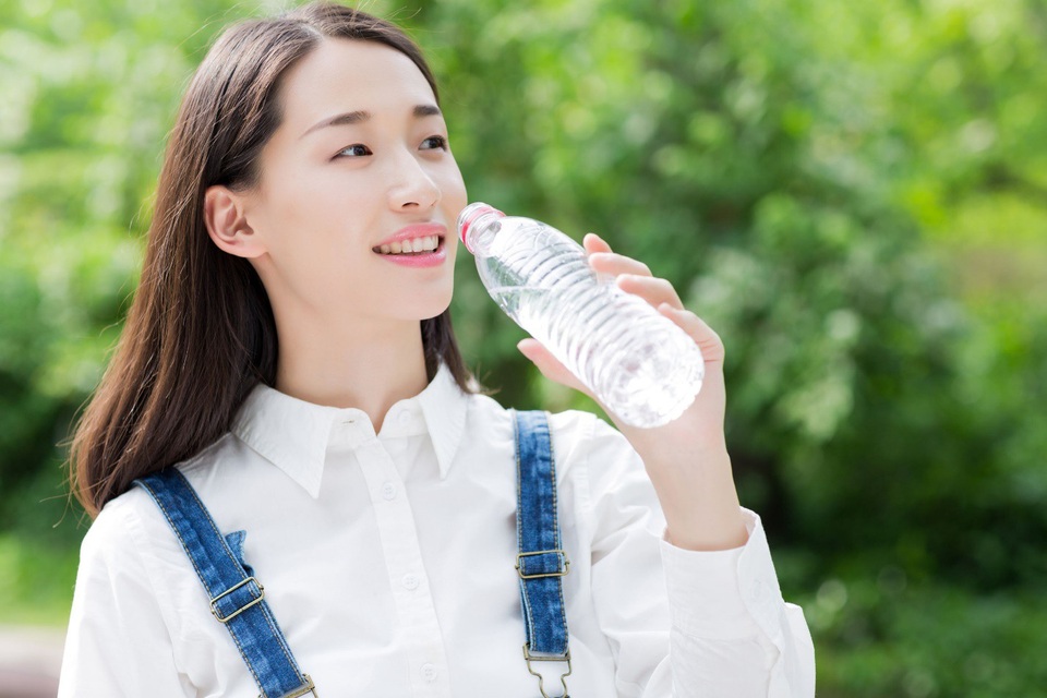 5 điều cần lưu ý cho nước uống hàng ngày - 1
Nước rất quan trọng với sức khỏe