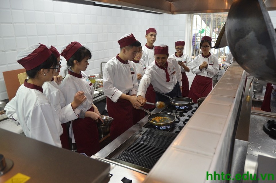 Toàn cảnh tư vấn: Cơ hội việc làm cho nhân sự trẻ trong ngành Du lịch - 9 Toàn cảnh tư vấn: Cơ hội việc làm cho nhân sự trẻ trong ngành Du lịch - 9