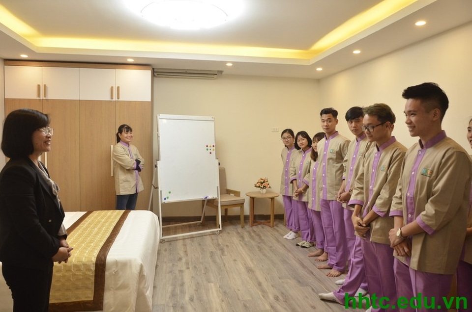 Toàn cảnh tư vấn: Cơ hội việc làm cho nhân sự trẻ trong ngành Du lịch - 13 Toàn cảnh tư vấn: Cơ hội việc làm cho nhân sự trẻ trong ngành Du lịch - 13