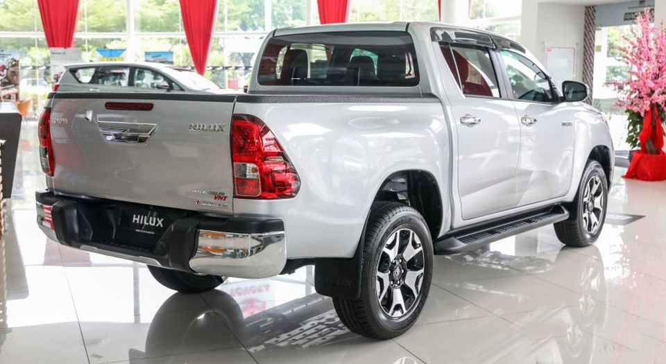 Toyota Hilux ra mắt phiên bản mới - 7