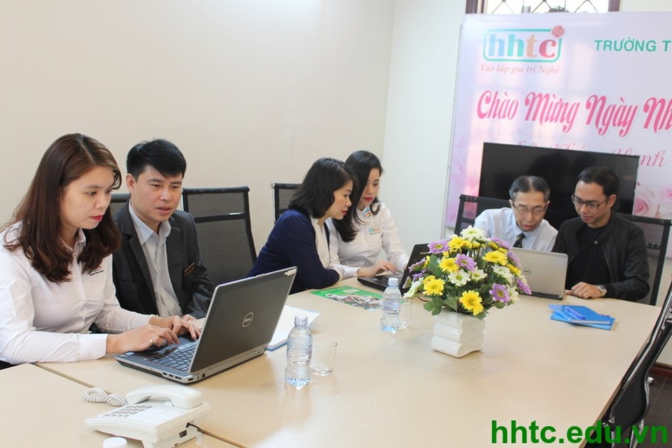 Toàn cảnh tư vấn: Cơ hội việc làm cho nhân sự trẻ trong ngành Du lịch - 11 Quang cảnh buổi tư vấn.
