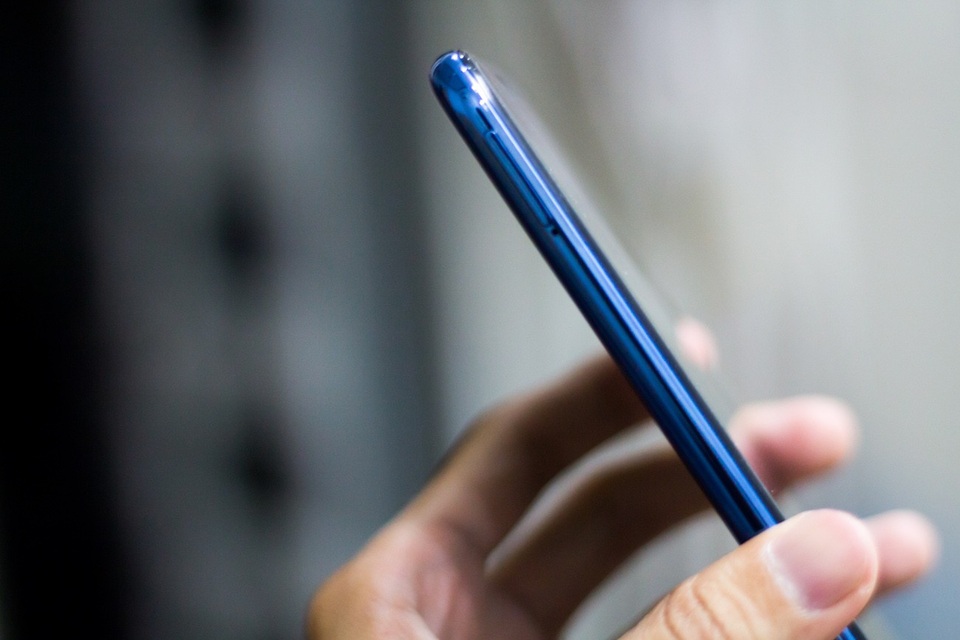 Huawei tung smartphone tràn viền, camera kép giá dưới 4 triệu đồng - 8 Ngoài ra, máy sở hữu viên pin 3.000 mAh và đi cùng tính năng tiết kiệm năng lượng 8.0.