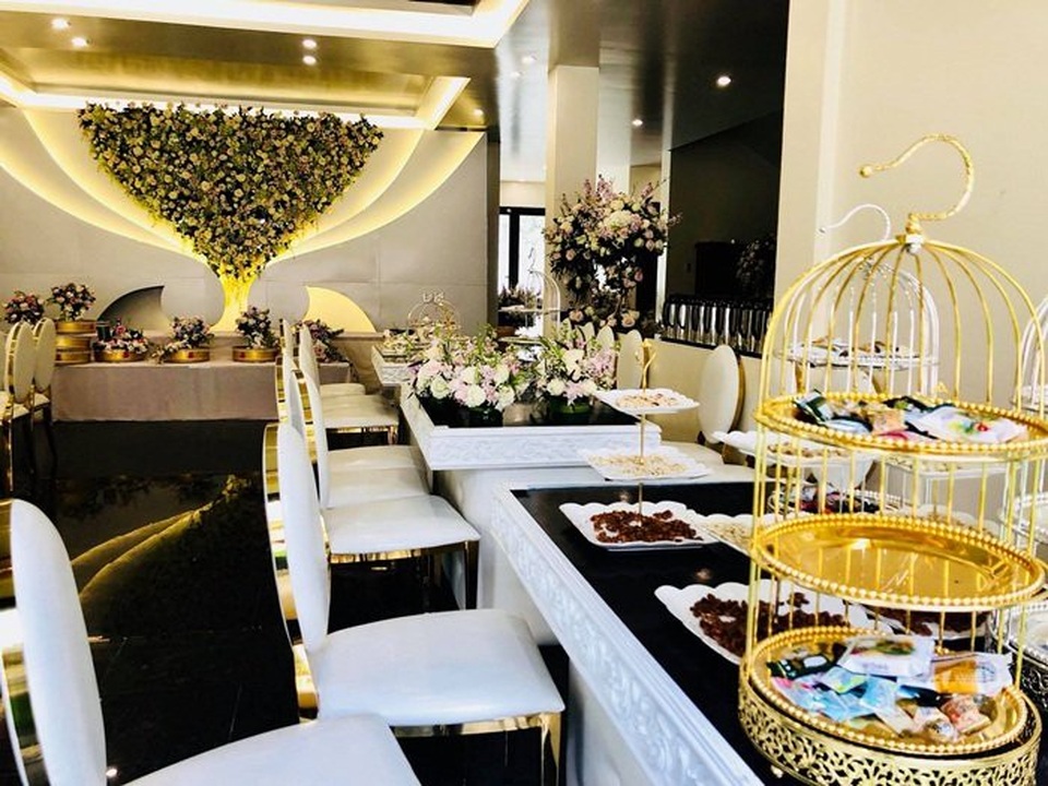 Đám cưới nhà đại gia Quảng Ninh mời Tuấn Ngọc, Khắc Việt hát - 6
Cùng những món ăn sang trọng.