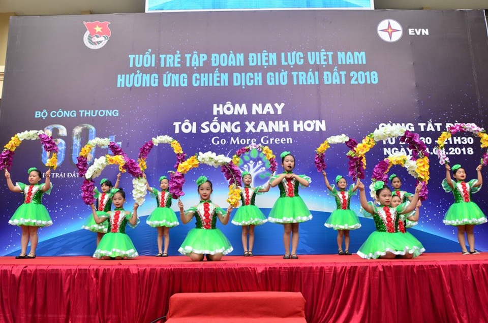 Đoàn Thanh niên EVN tổ chức Chương trình hưởng ứng chiến dịch Giờ trái đất 2018 - 1 Đoàn Thanh niên EVN tổ chức Chương trình hưởng ứng chiến dịch Giờ trái đất 2018 - 1