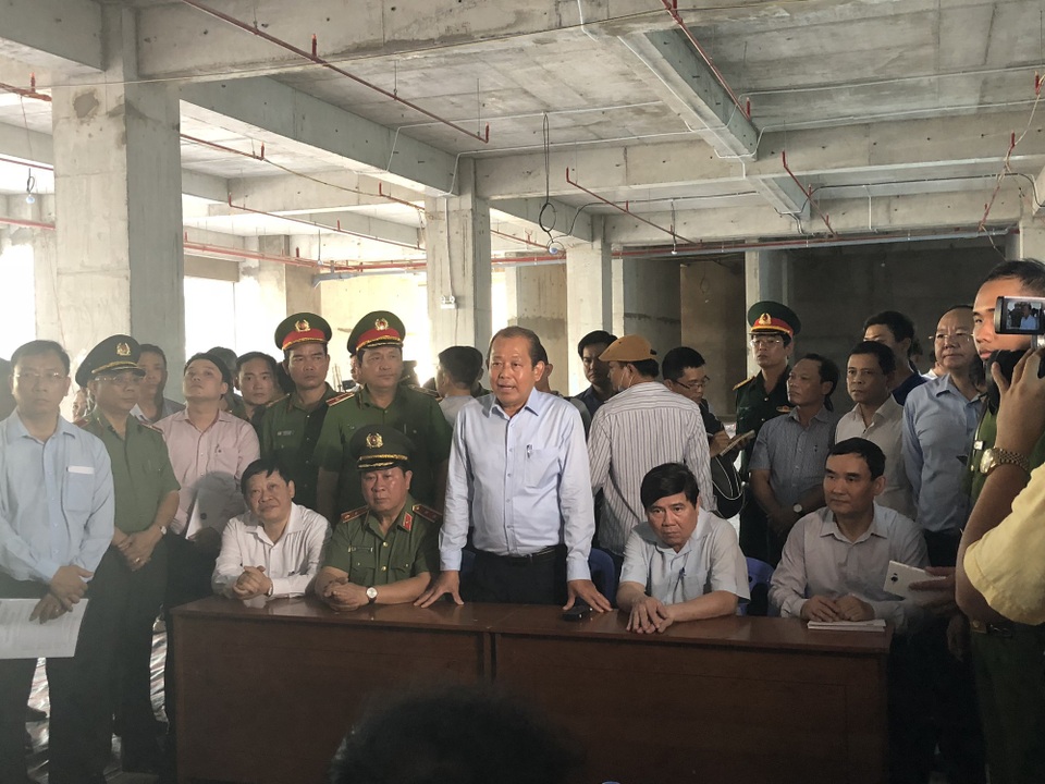 Phó Thủ tướng thắp nhang tưởng niệm 13 nạn nhân vụ cháy chung cư - 3