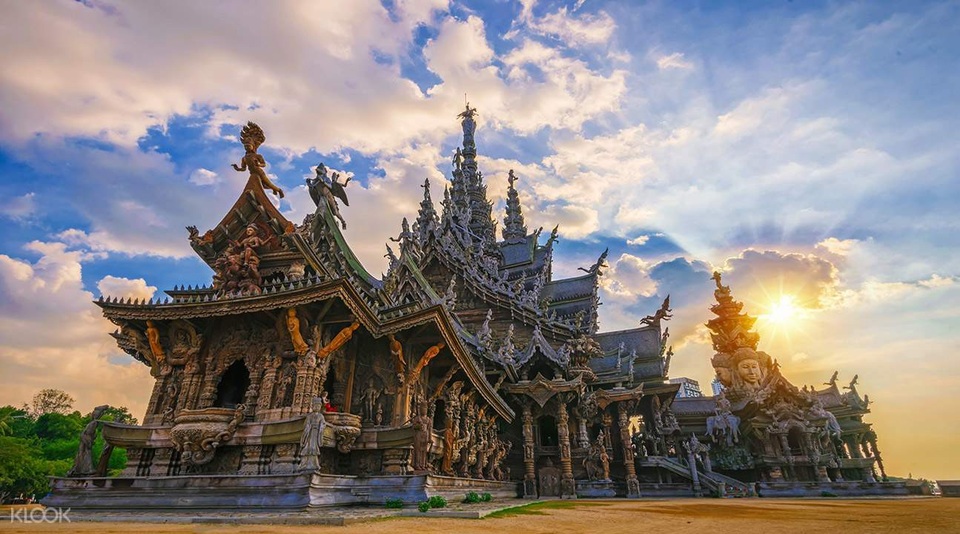 Sự thú vị của ngôi đền xây gần nửa thế kỷ mãi chưa xong - 1 Sự thú vị của ngôi đền xây gần nửa thế kỷ mãi chưa xong - 1