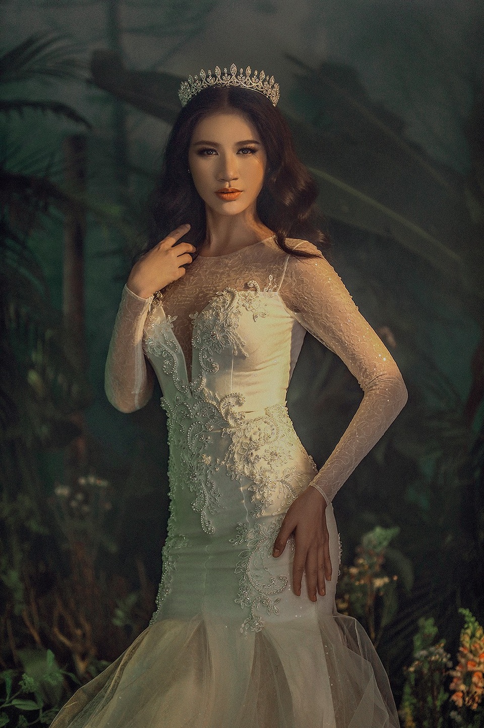 Hiện tại, dù tập trung phần lớn thời gian cho công việc kinh doanh, nhưng những lúc rảnh rỗi, Trang Trần vẫn nhận lời mời làm người mẫu cho một số sự kiện thời trang cô cảm thấy phù hợp.